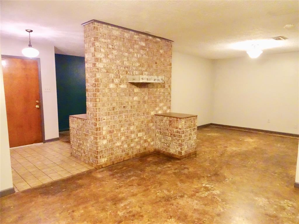 12403 Old River Drive - Photo 3 of 16