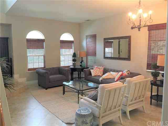 25 Hollyhock Lane - Photo 2 of 24