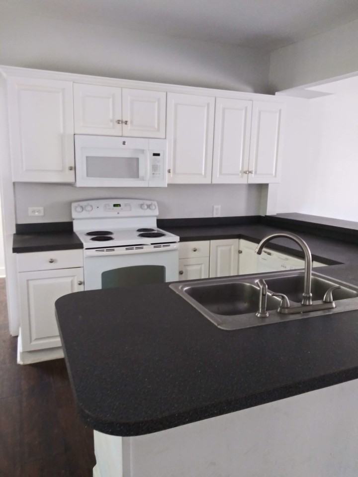 3260 Stein Street - Photo 3 of 4