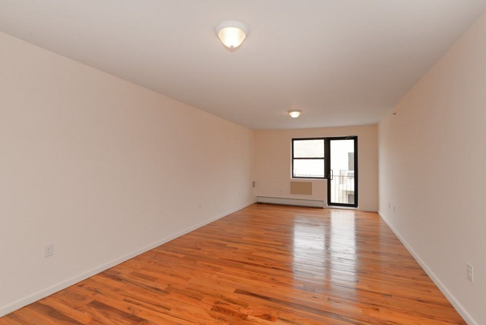 36 Hilton Avenue - Photo 2 of 12