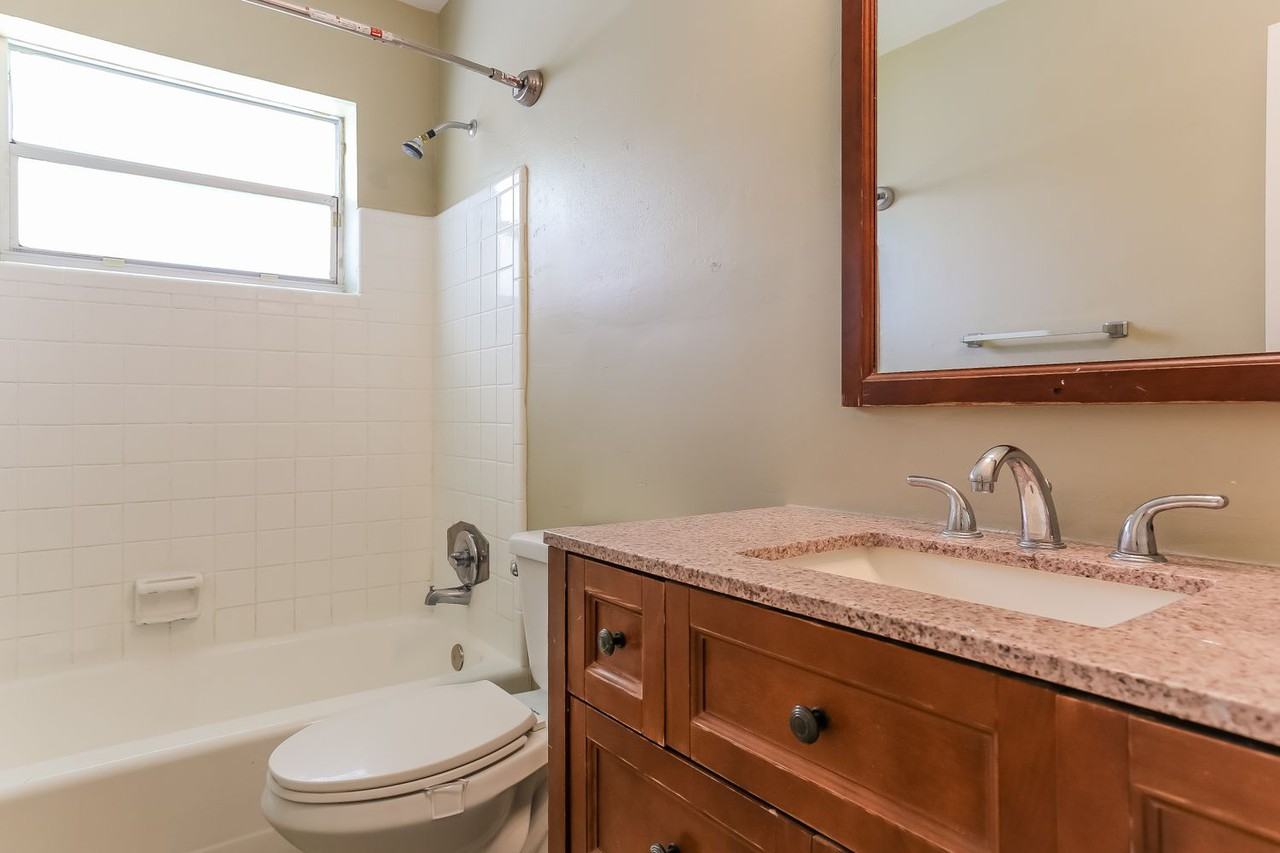 21011 Northeast 25th Court - Photo 2 of 8