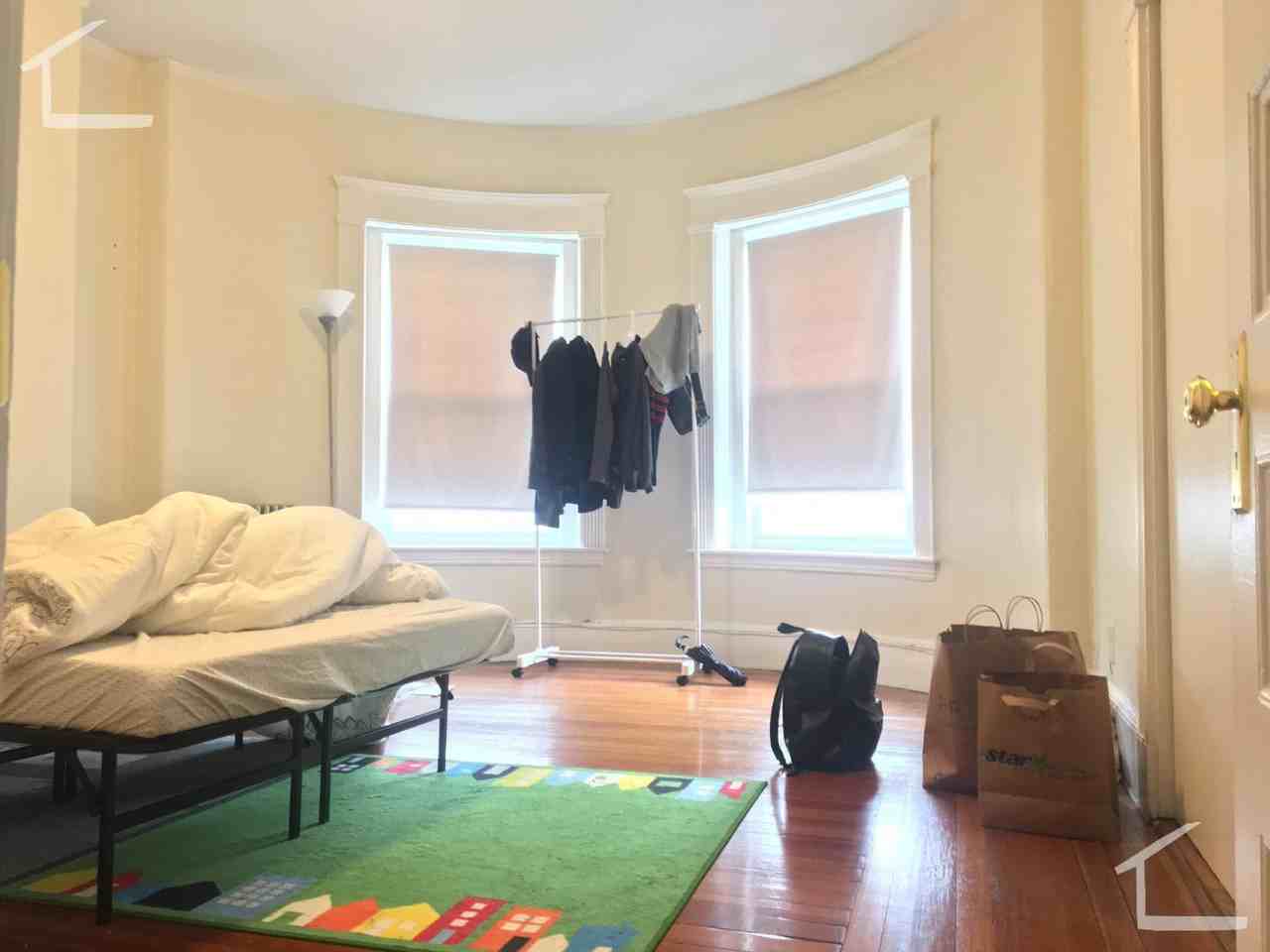 1589 Beacon Street - Photo 2 of 8