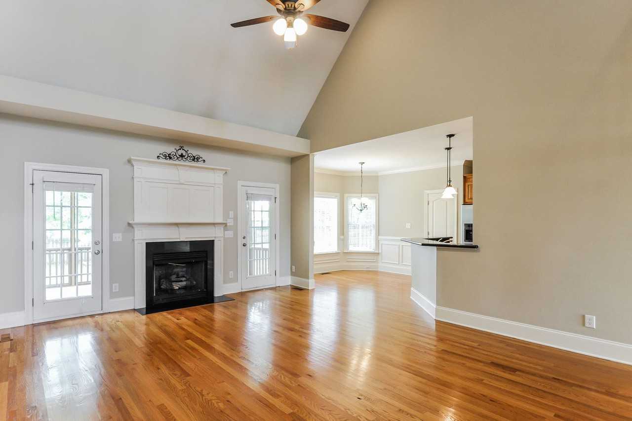 129 Mantle Dr - Photo 2 of 20