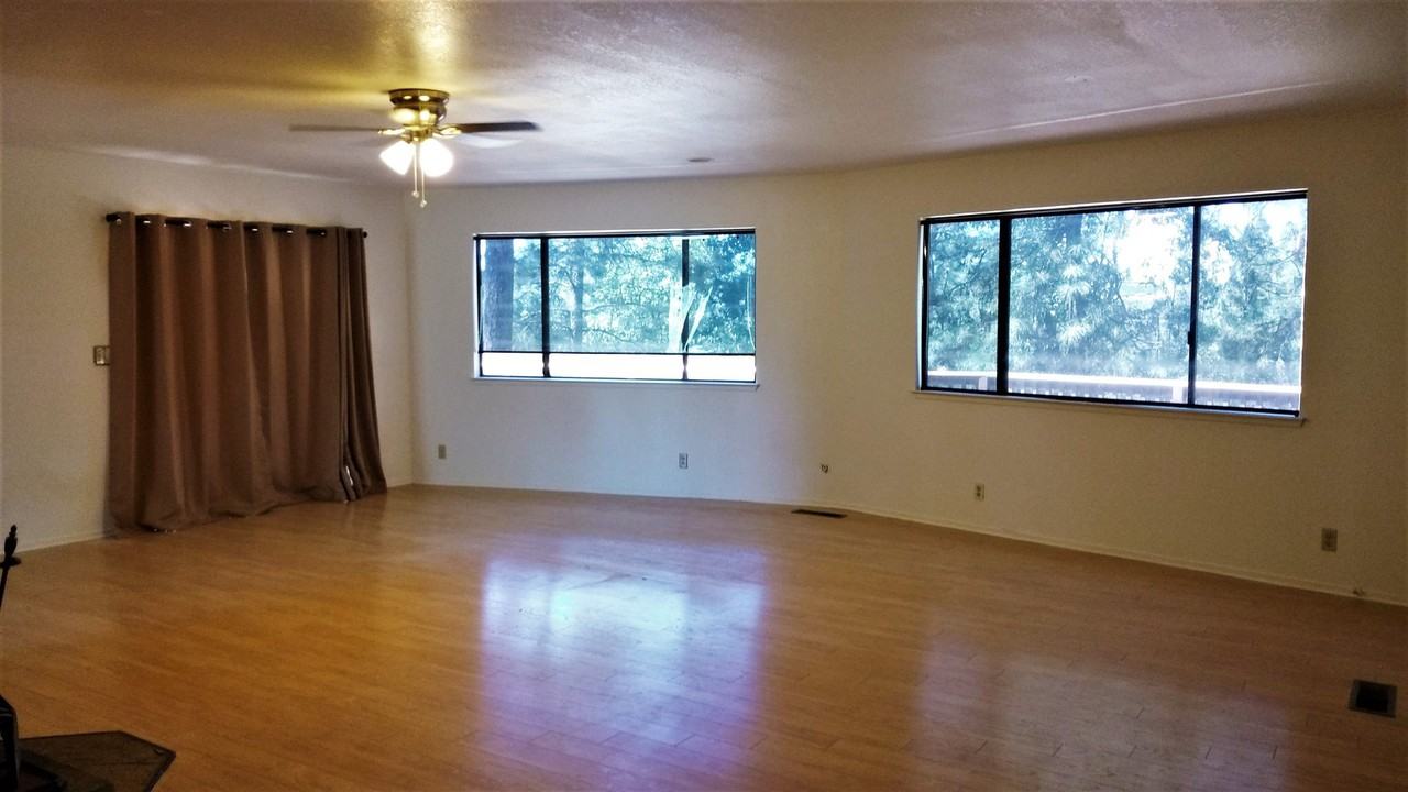 4740 Skyridge Road - Photo 3 of 18