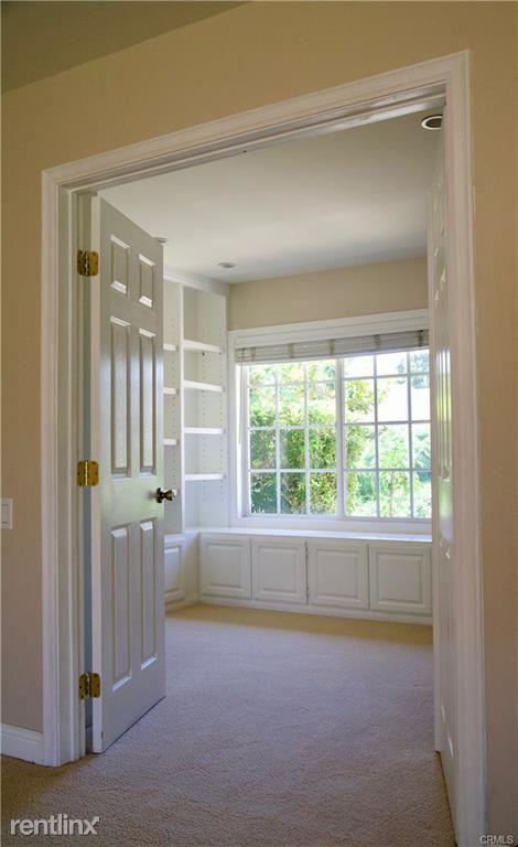 1808 Port Seabourne Way - Photo 2 of 5