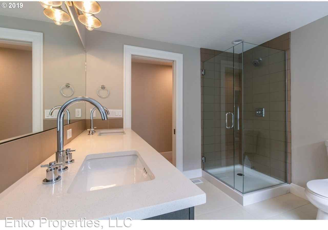 2519 Se 70th Ave. - Photo 3 of 19
