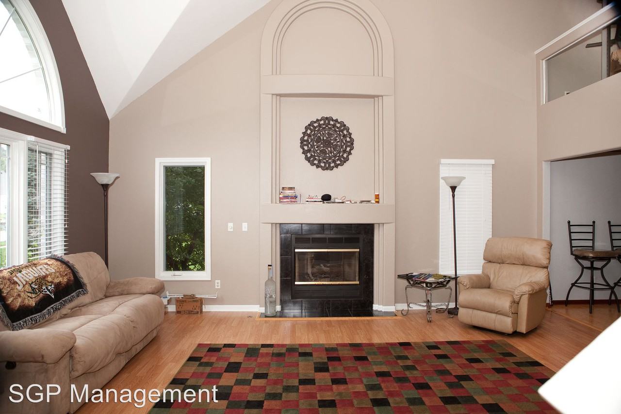 8220 Waterford - Photo 2 of 7