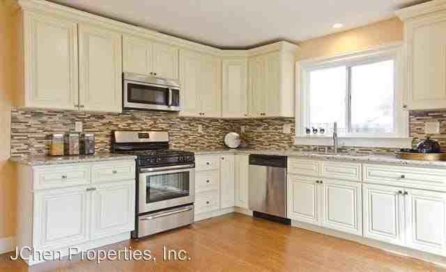 1834 Noemi Dr. - Photo 3 of 13