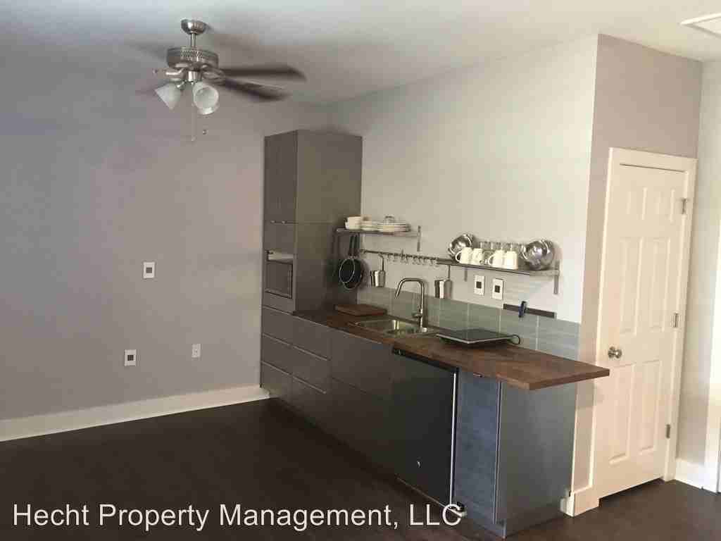 207 Harbour Place - Photo 2 of 13