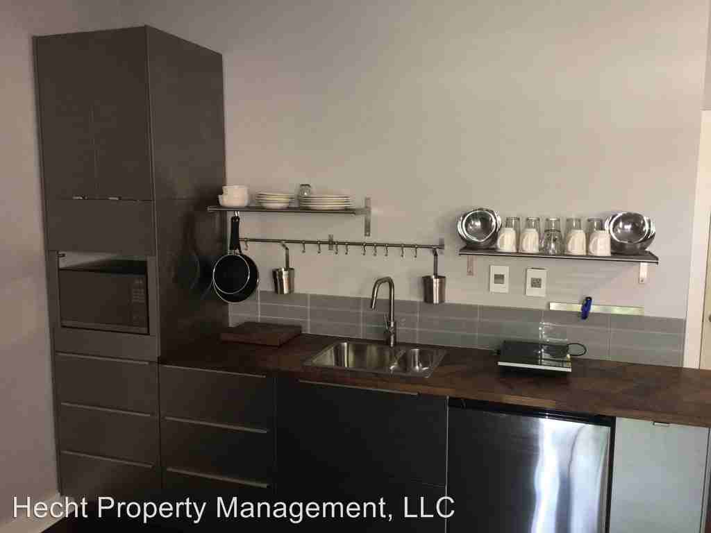 207 Harbour Place - Photo 3 of 13