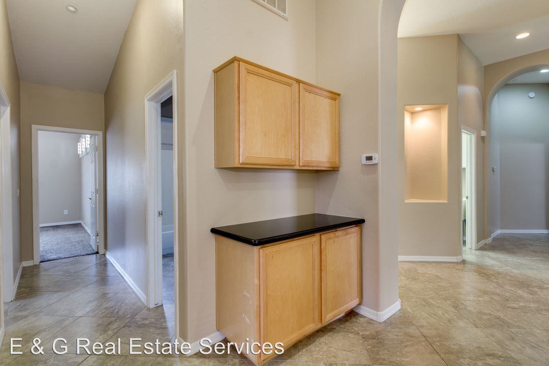 7457 E Glenn Moore Rd - Photo 3 of 24