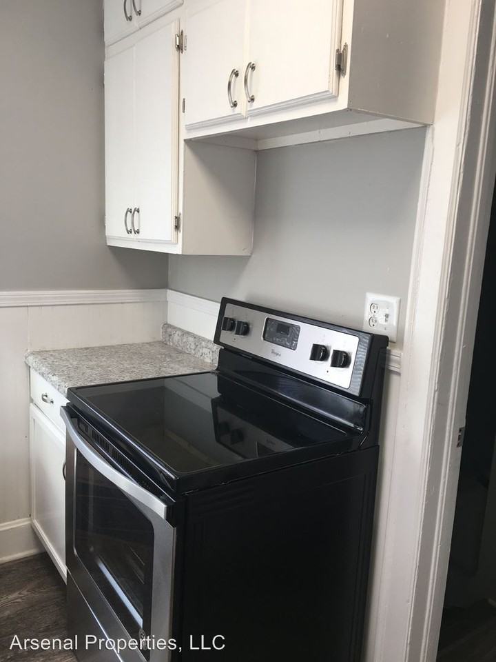 1811 W 8th St. - Photo 3 of 14