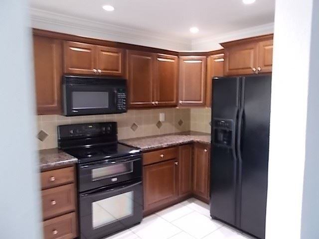 1065 Fresno Street 8 #8 - Photo 2 of 50