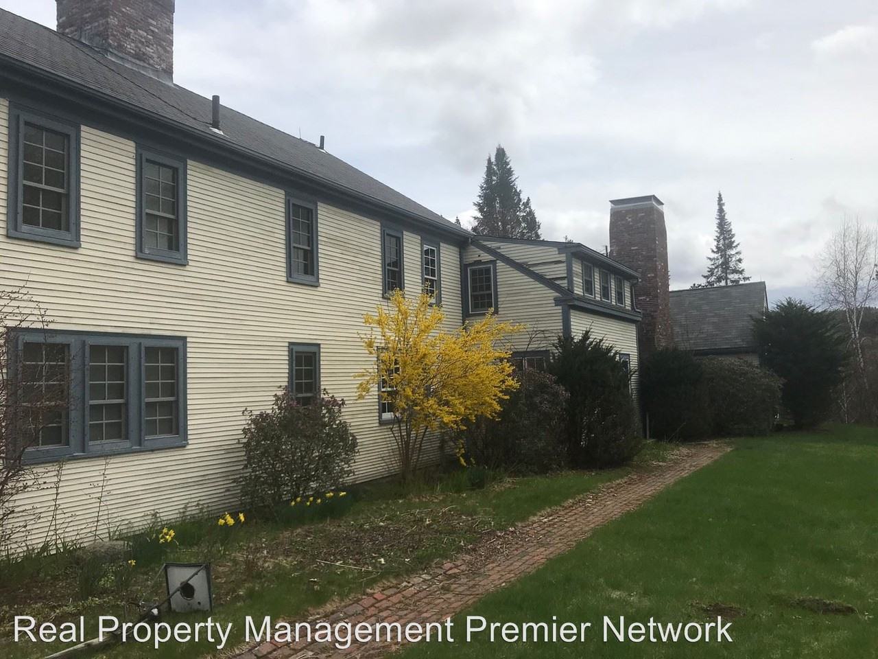 50 Swallow Hill Rd - Photo 3 of 28