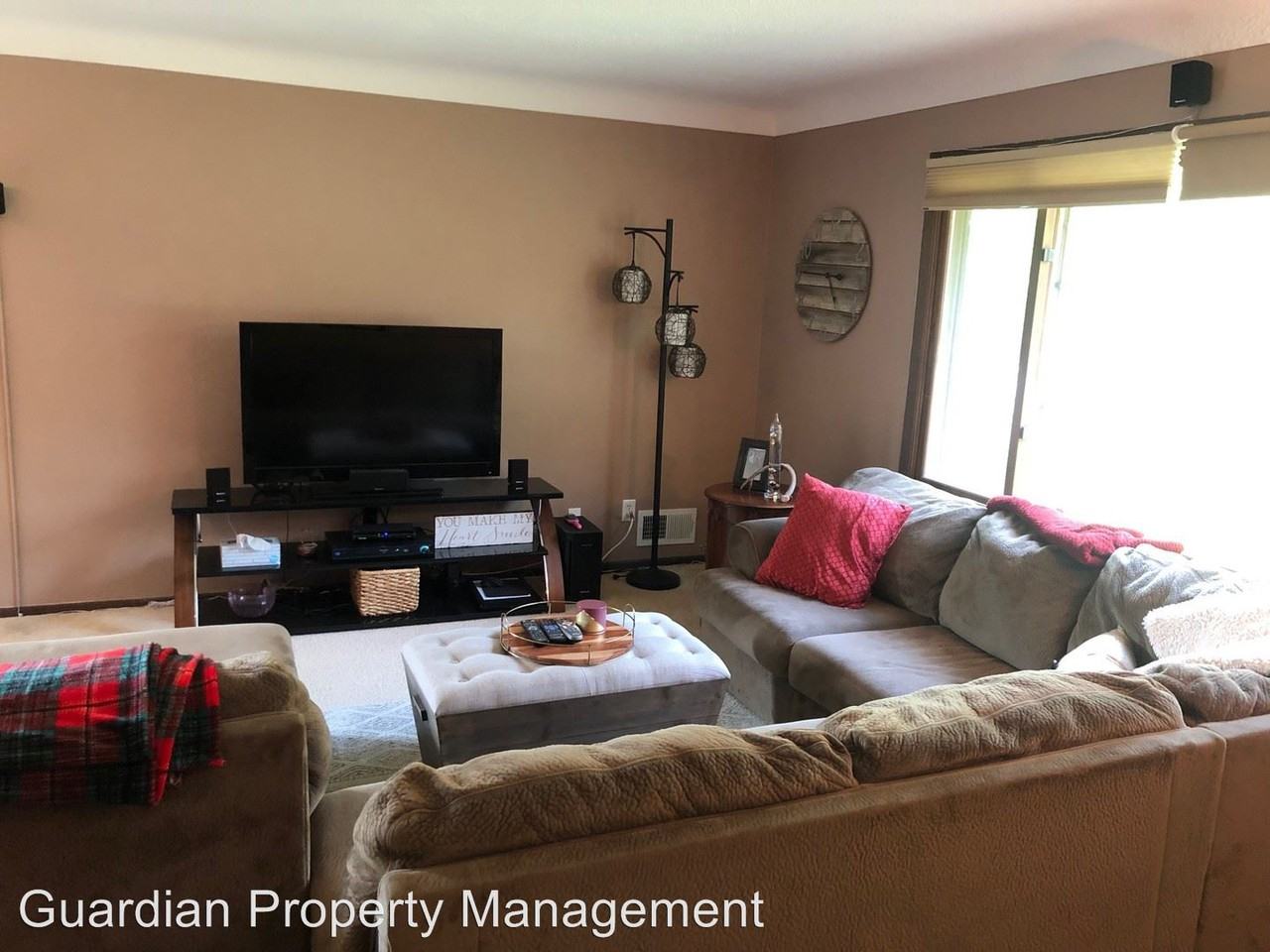 735-737 3rd St - Photo 3 of 17