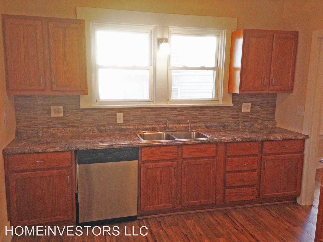 414 E Lorena Ave - Photo 3 of 16
