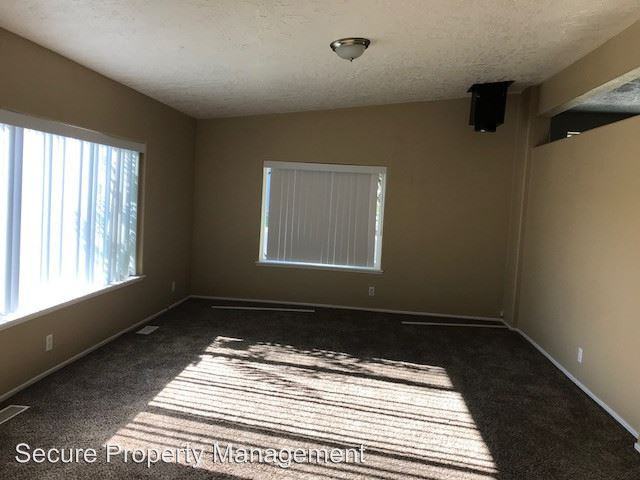 113 Naches Ave - Photo 3 of 3