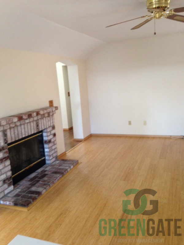 1765 Foxwood Dr - Photo 3 of 15