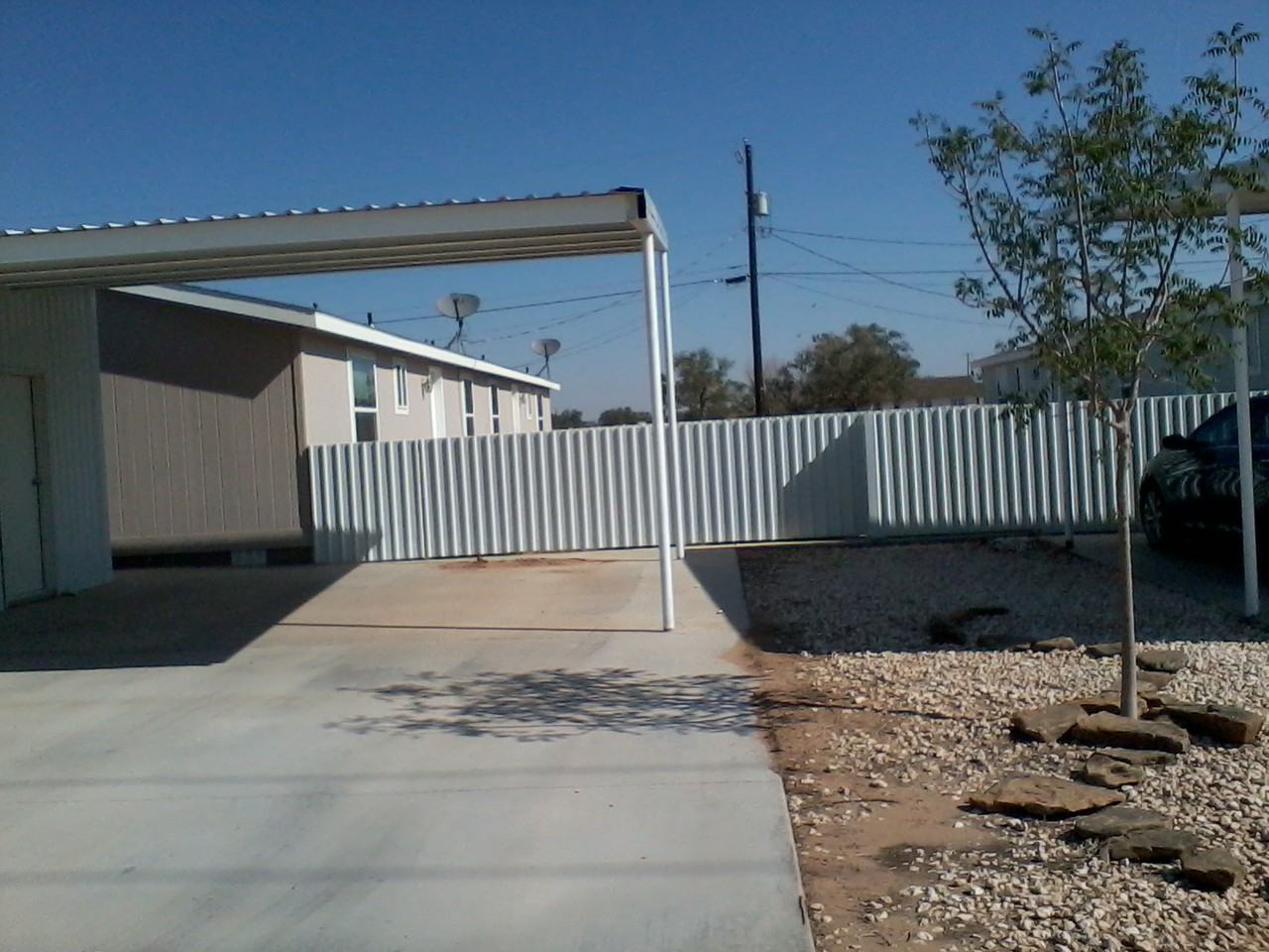 325 E Lime St - Photo 2 of 8