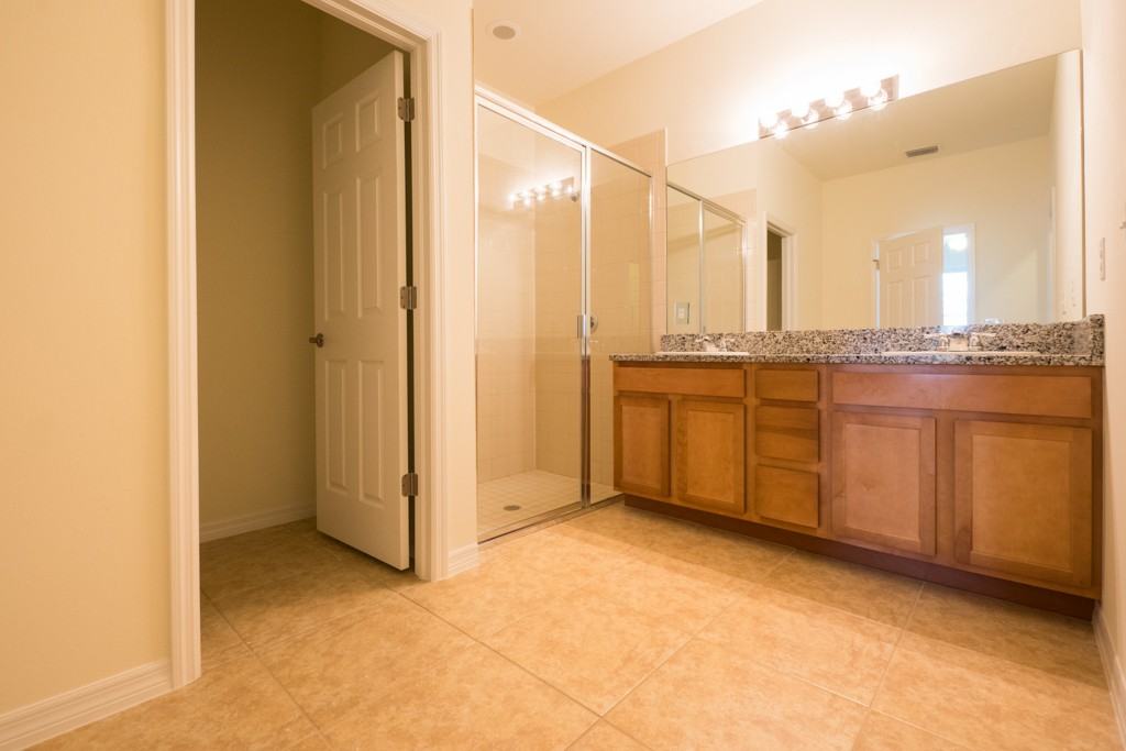 1403 Ne 2nd Pl - Photo 7 of 11