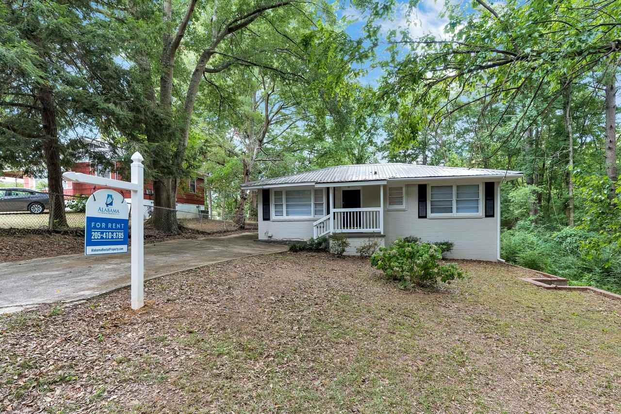 901 N Highland Dr - Photo 2 of 32