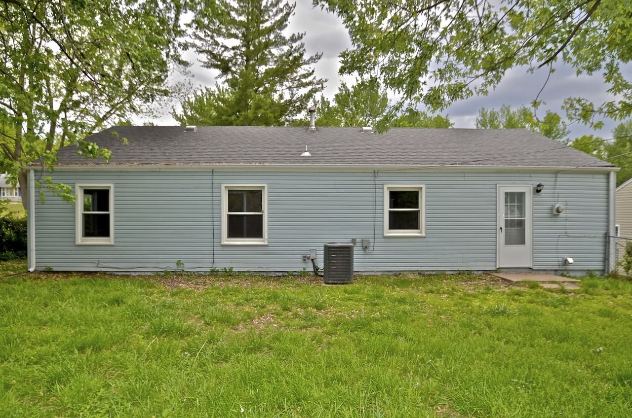 506 Ne 67th St - Photo 3 of 12