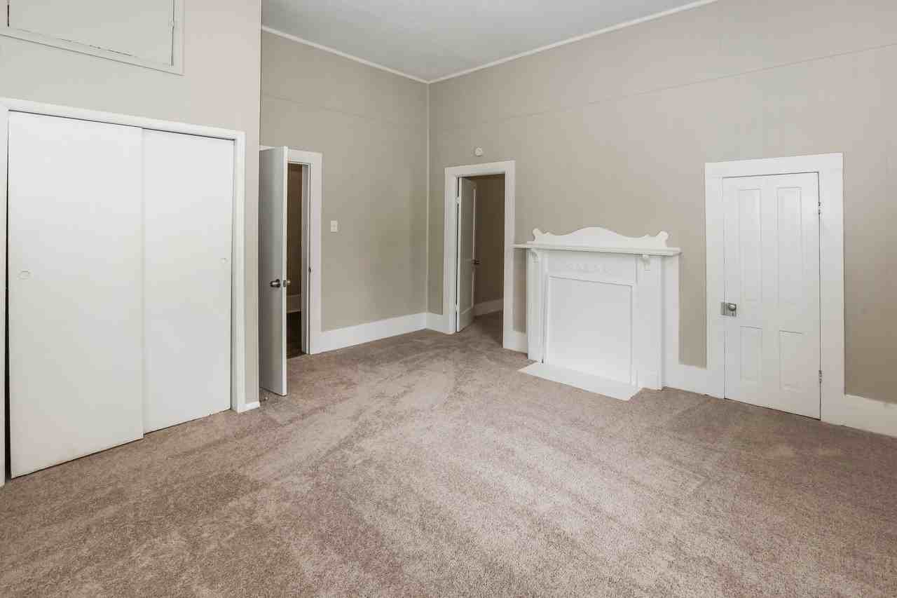 127 Avenue Y - Photo 2 of 13