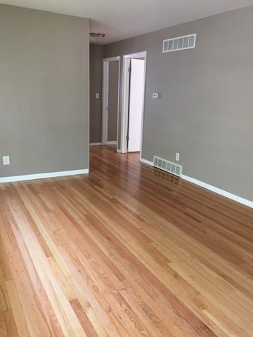 15450 Maple - Photo 2 of 9