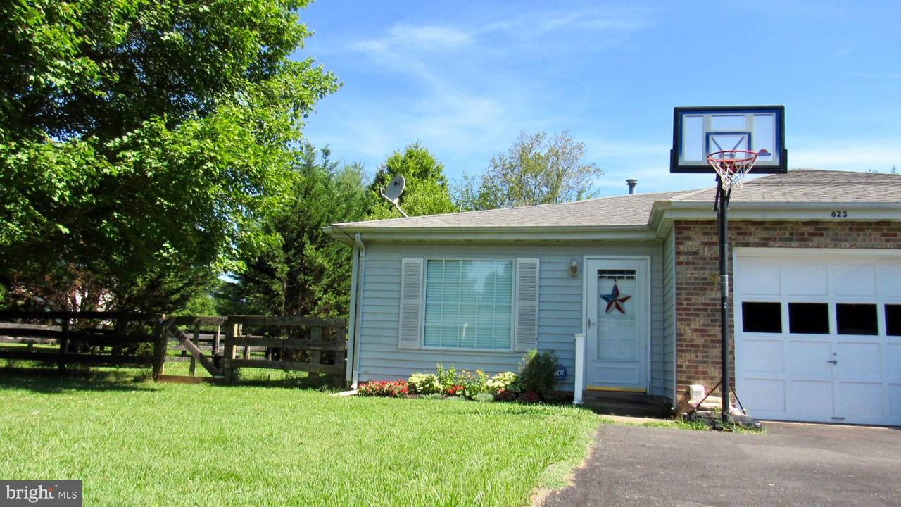 623 Plain Rd - Photo 2 of 9