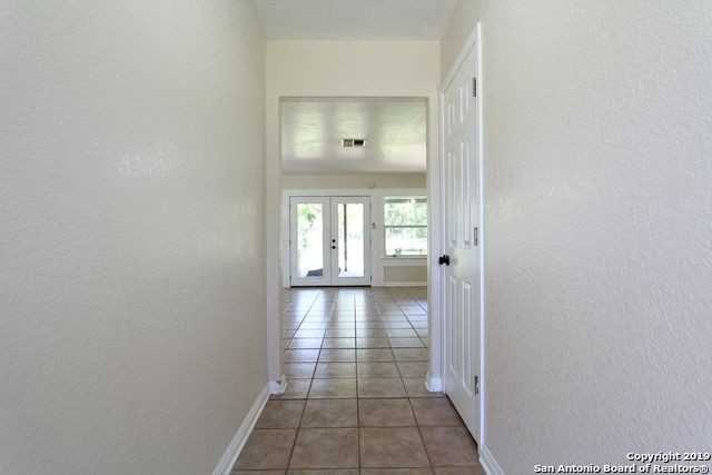 113 Lake Forrest Dr - Photo 2 of 25