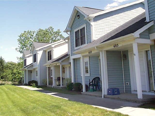North Road Luxury Townhomes - Photo 3 of 4