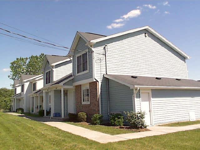 North Road Luxury Townhomes - Photo 2 of 4