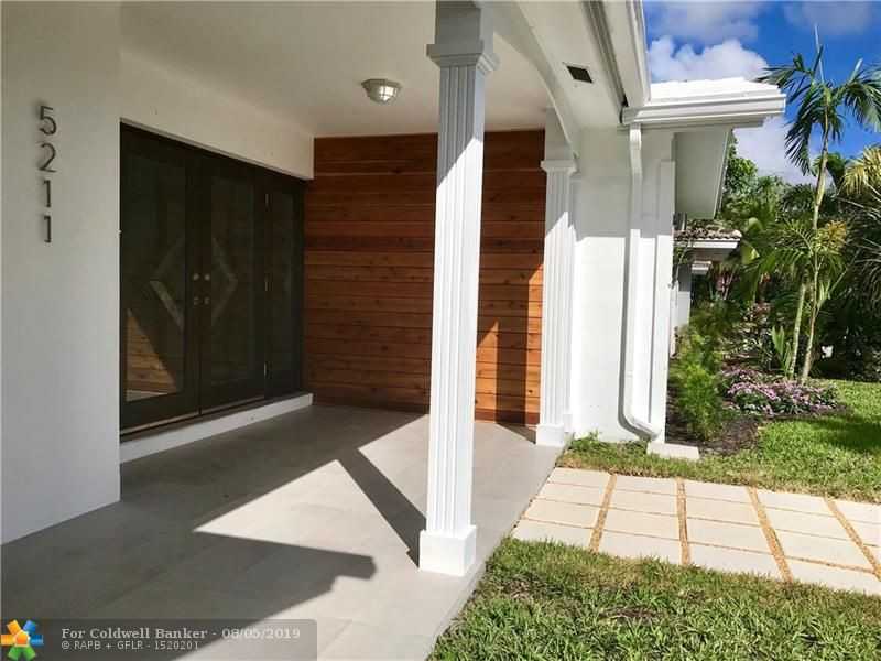 5211 Bayview Dr - Photo 2 of 41