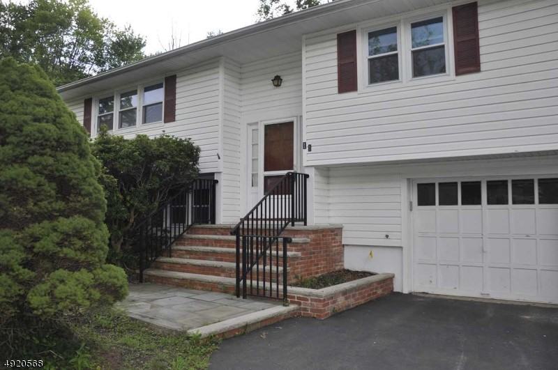 11 Manor Rd - Photo 2 of 19