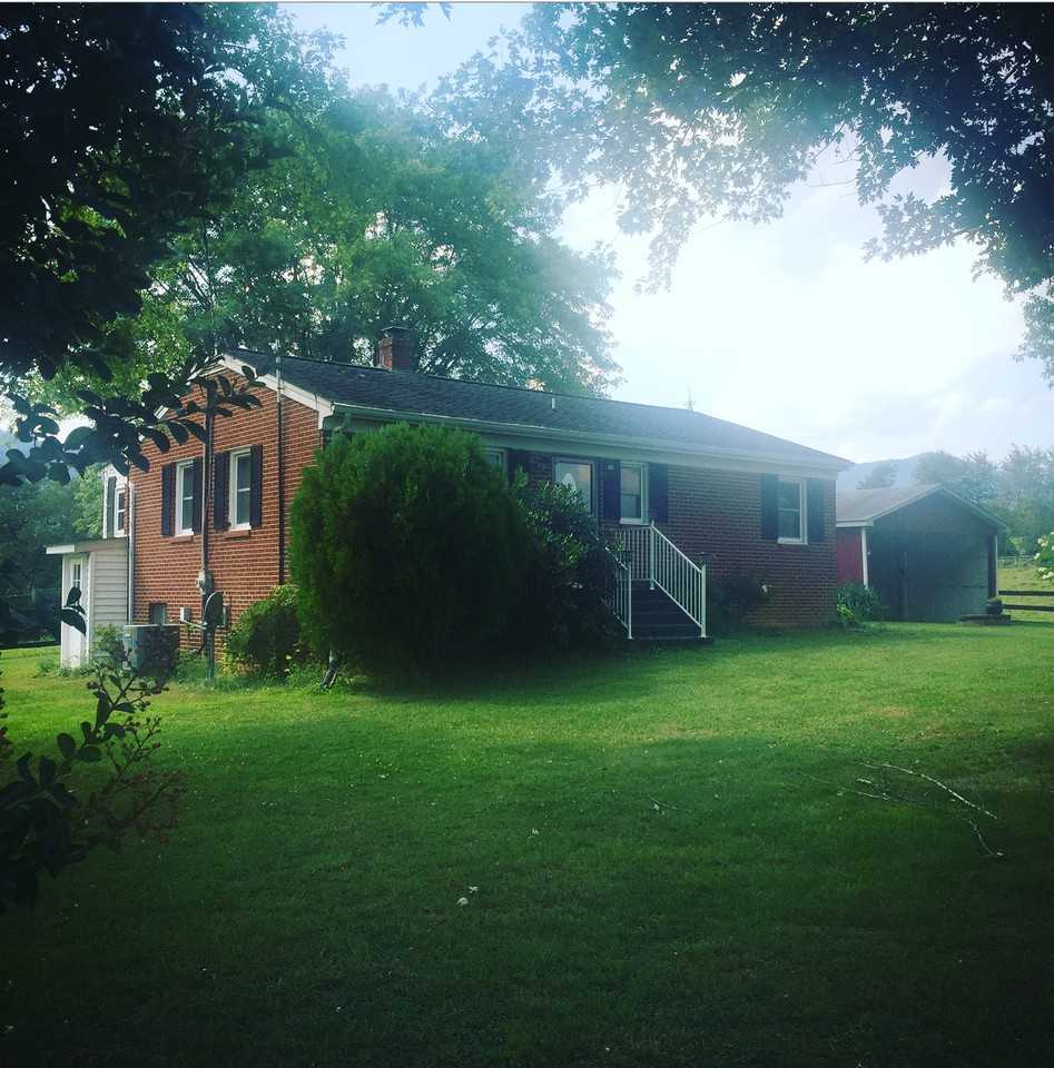 245 Riverview Ln - Photo 2 of 5