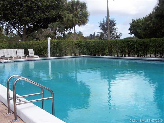 3300 W ROLLING HILLS CIRCLE - Photo 2 of 14