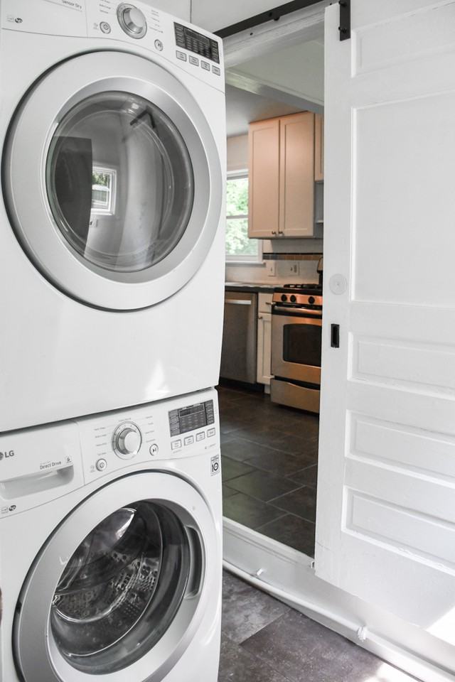 311 E Sweeney Blvd - Photo 2 of 19