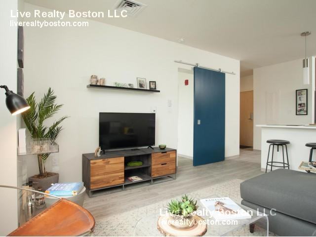 16 Braintree Street - Photo 2 of 2