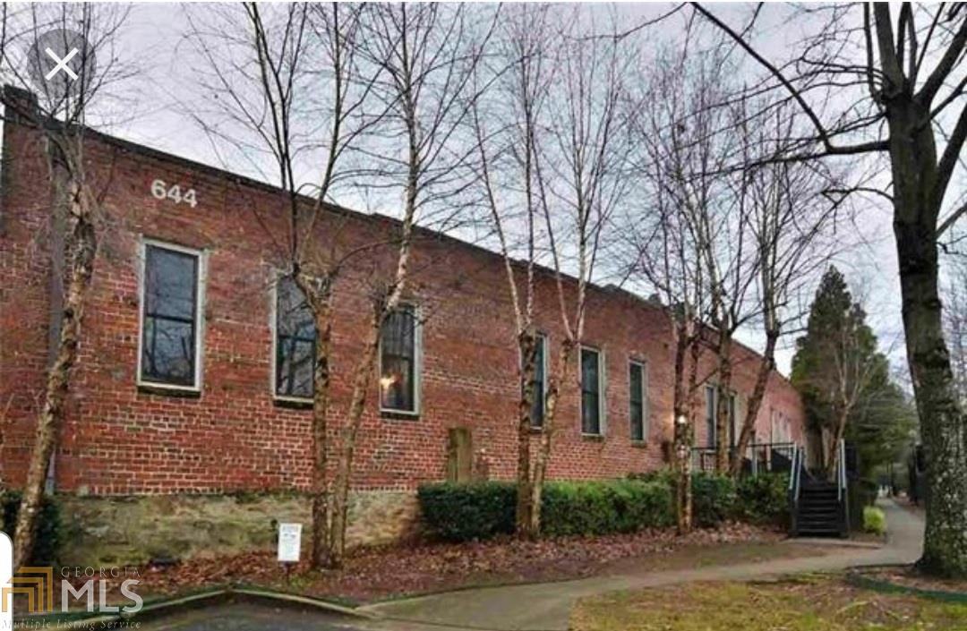 644 Sw Wells St - Photo 2 of 6