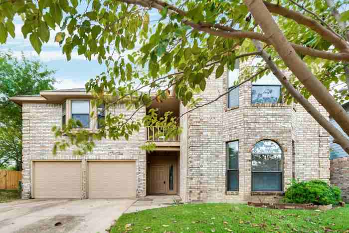 724 Bishop Street - Photo 2 of 38