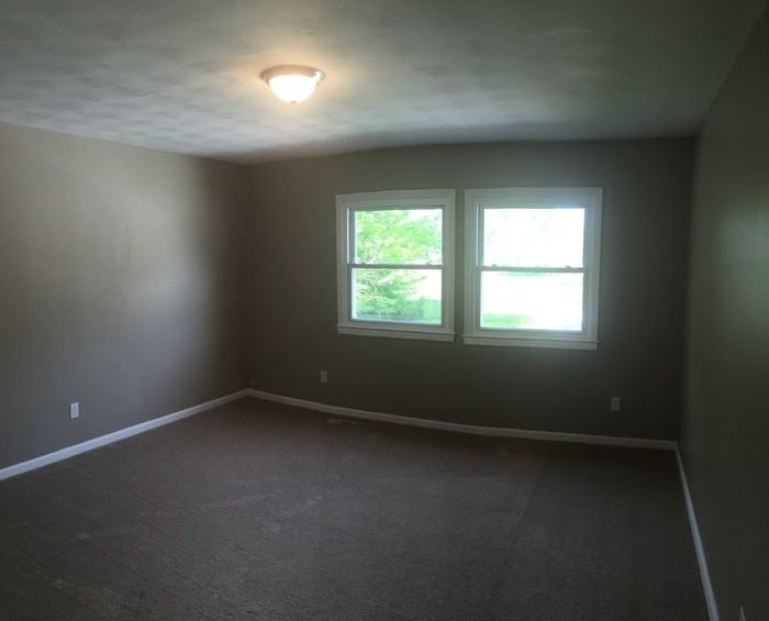 3804 North Santom Road - Photo 3 of 10