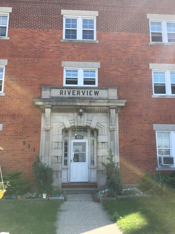 951 Riverside Drive West, Windsor, ON N9A 7J6 1 Bedroom Apartment for