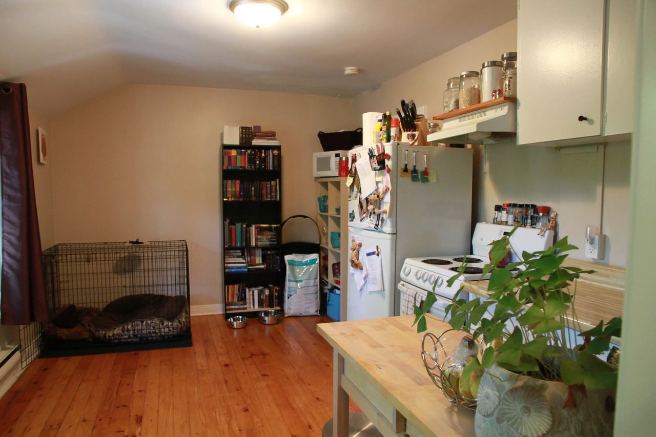 258 Carruthers Avenue #2 - Photo 2 of 6