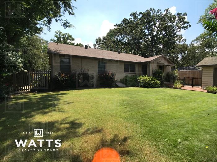 310 Westover Drive - Photo 2 of 16