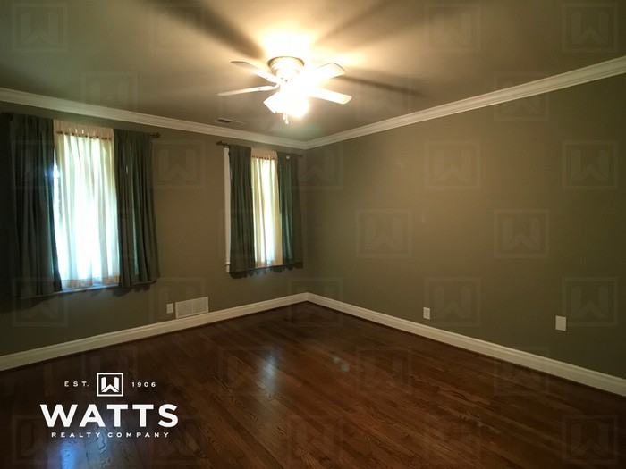 310 Westover Drive - Photo 3 of 16