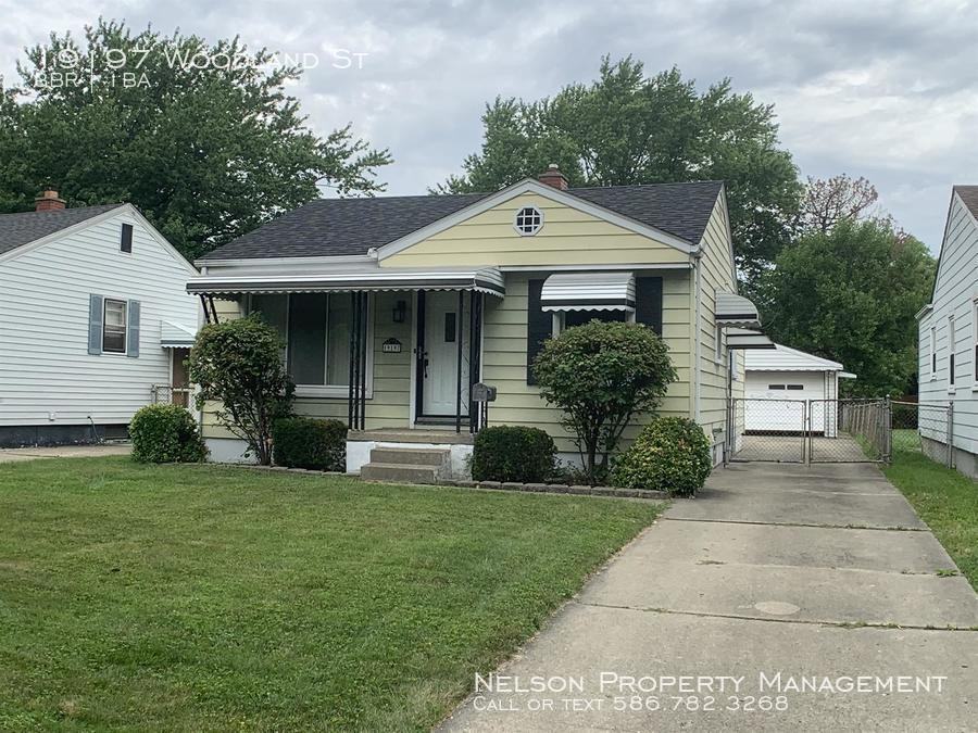 19197 Woodland St - Photo 2 of 21