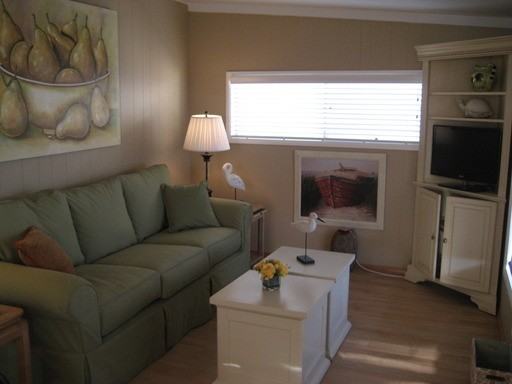 4272 Faria Rd - Photo 2 of 3