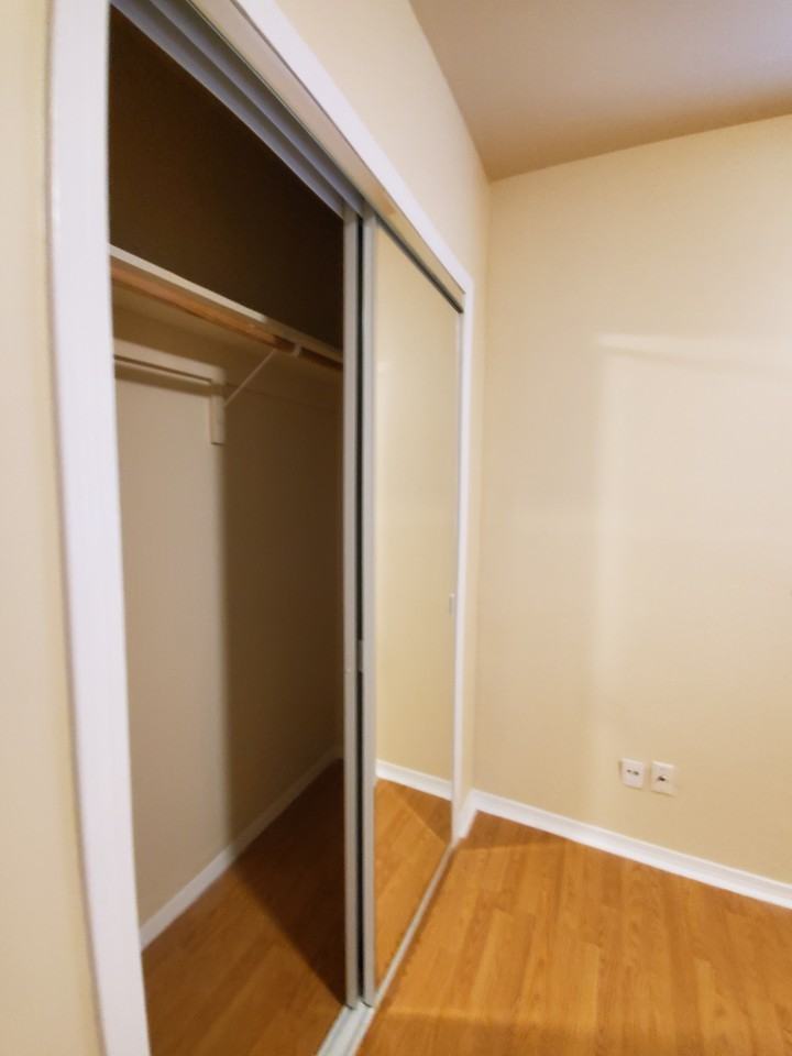 260 Terminal Avenue - Photo 2 of 9