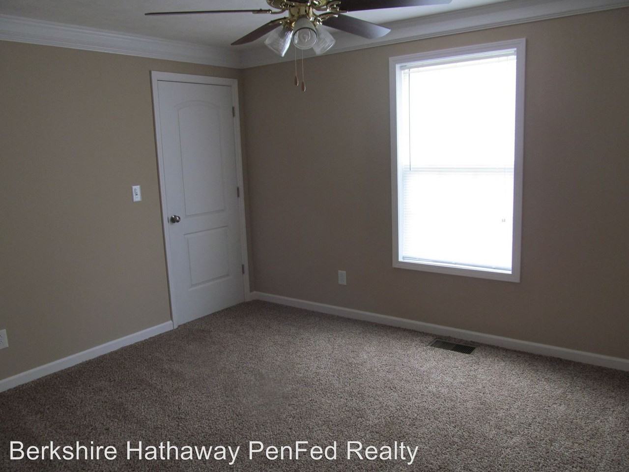 3062 Dover Rd - Photo 2 of 11