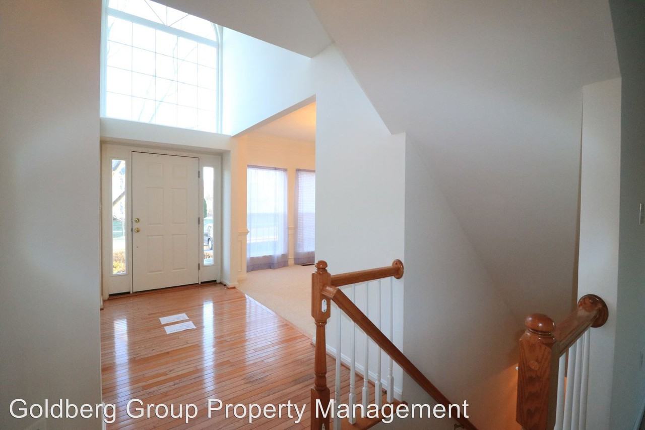 14301 Ashleigh Greene Road - Photo 3 of 42